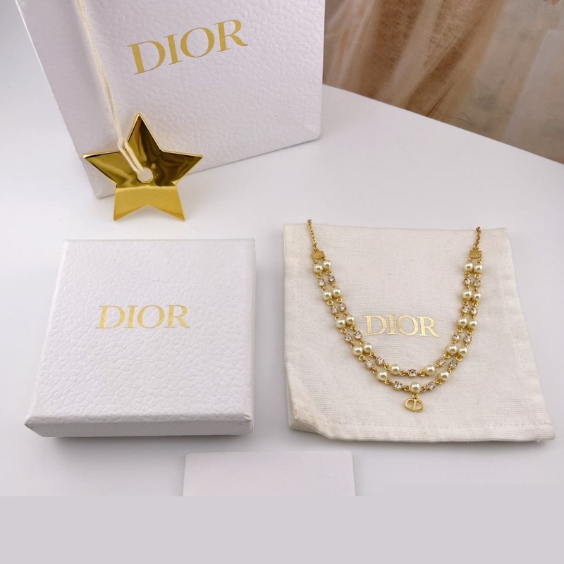 LV Necklaces
